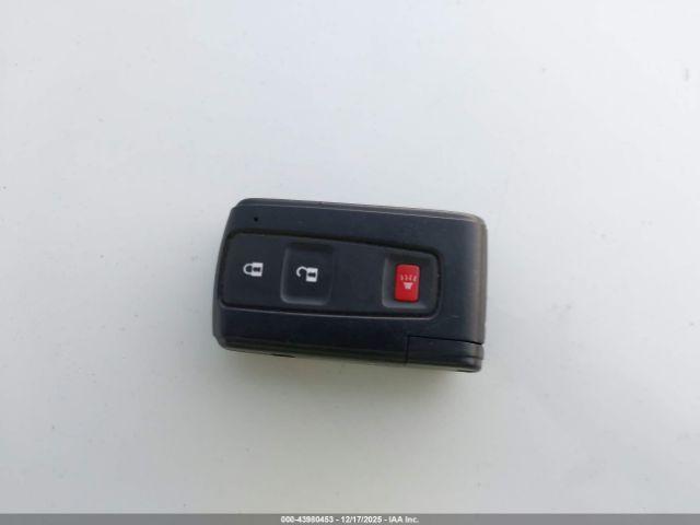 Toyota Prius Image 2