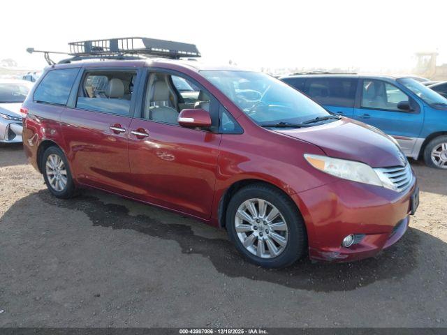  Salvage Toyota Sienna