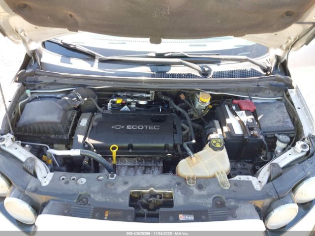 Chevrolet Sonic Lt Auto Image 11