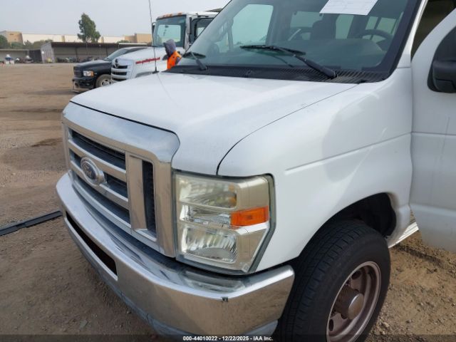Ford E-350 Xlt Image 14