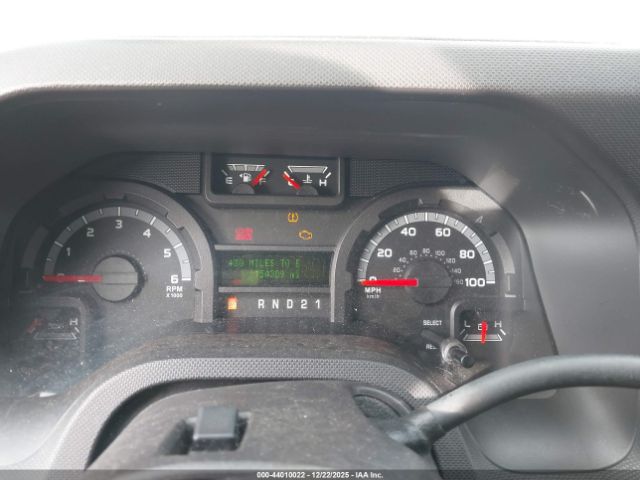 Ford E-350 Xlt Image 2