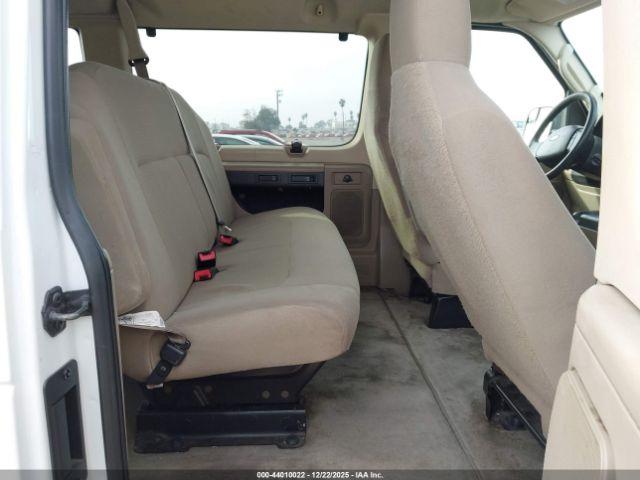 Ford E-350 Xlt Image 9