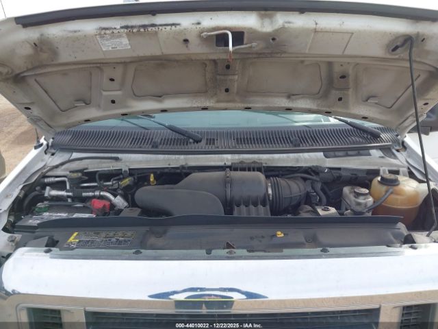 Ford E-350 Xlt Image 5