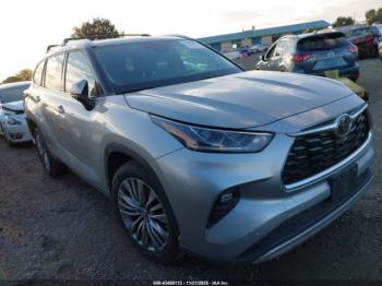  Salvage Toyota Highlander