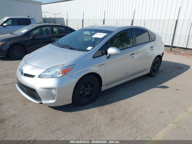 Toyota Prius Three Image 3