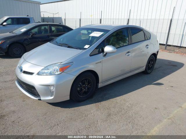 Toyota Prius Three Image 3