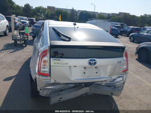 Toyota Prius Three Image 5