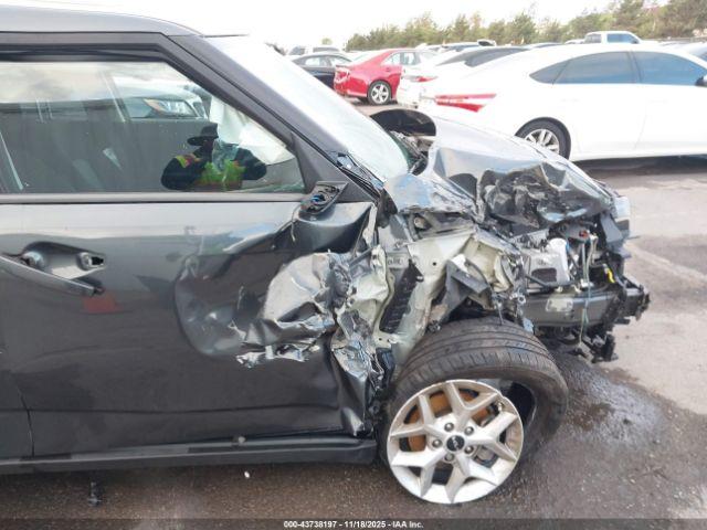 Kia Soul Lx Image 12