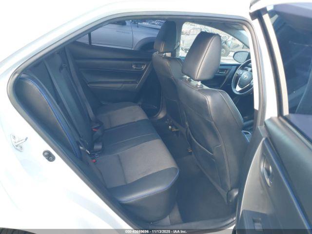 Toyota Corolla Se Image 7