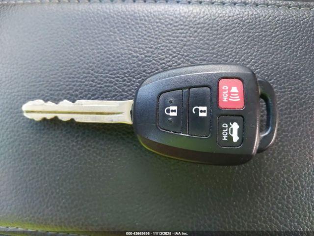 Toyota Corolla Se Image 14