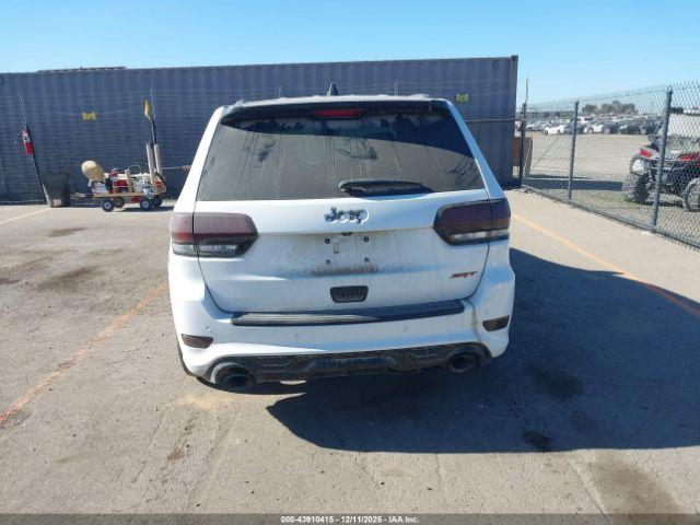 Jeep Grand Cherokee Srt8 Image 14