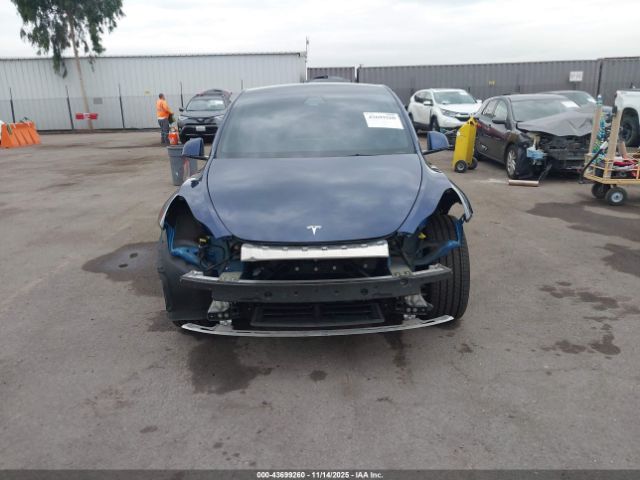 Tesla Model Y Long Range Dual Motor All-wheel Drive Image 12