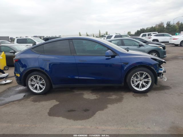 Tesla Model Y Long Range Dual Motor All-wheel Drive Image 7