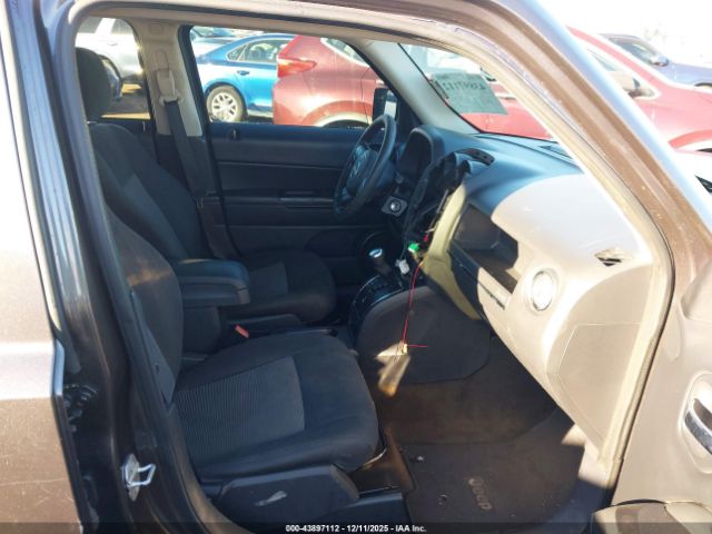 Jeep Patriot Sport Image 4