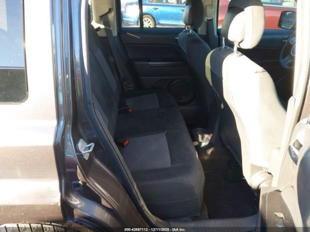 Jeep Patriot Sport Image 12