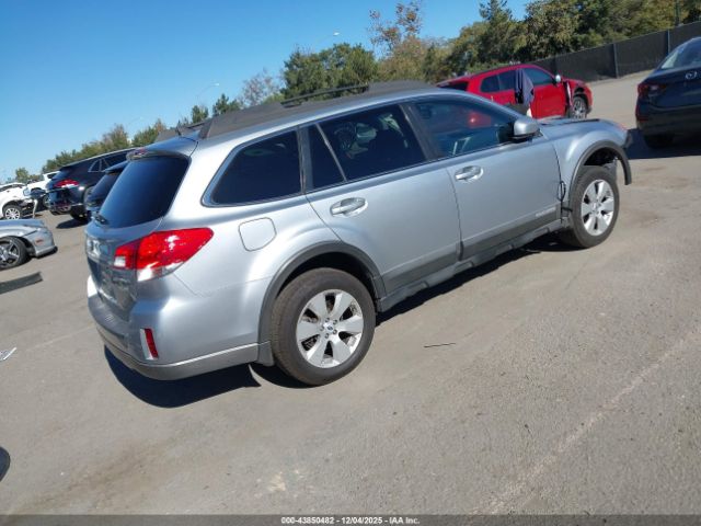 Subaru Outback 2.5i Limited Image 15