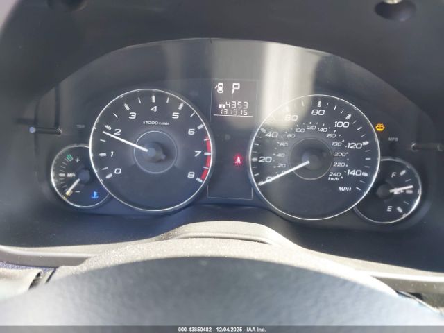 Subaru Outback 2.5i Limited Image 5