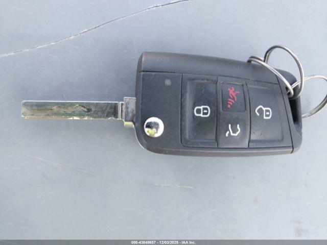 Volkswagen Tiguan 2.0t S Image 4