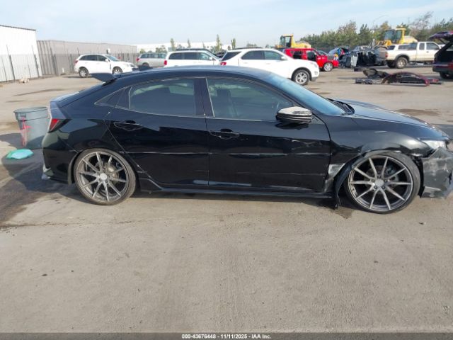 Honda Civic Sport Image 11