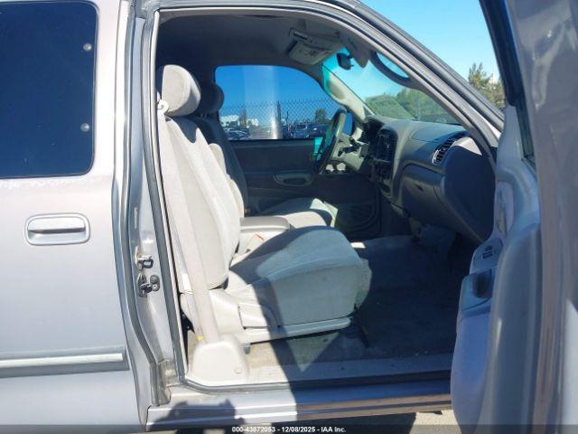 Toyota Tundra Sr5 V8 Image 5