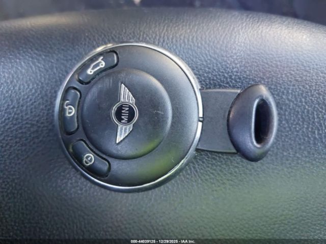 MINI Convertible Cooper Image 10