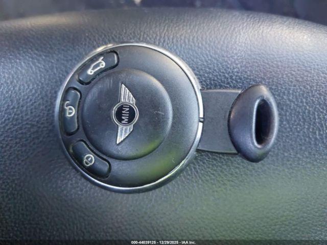 MINI Convertible Cooper Image 10