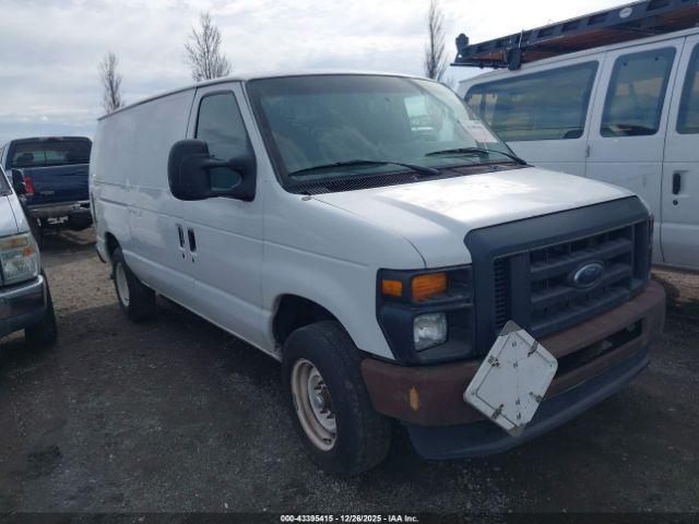 Ford E-150 Image 3