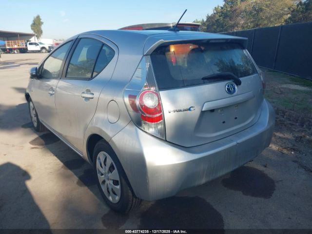 Toyota Prius c Three Image 10