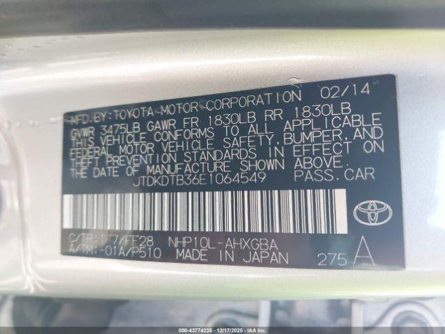 Toyota Prius c Three Image 5