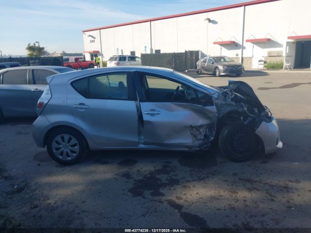 Toyota Prius c Three Image 9