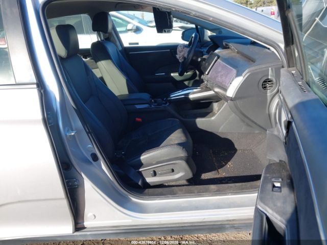 Honda Clarity Plug-In Hybrid Touring Image 4