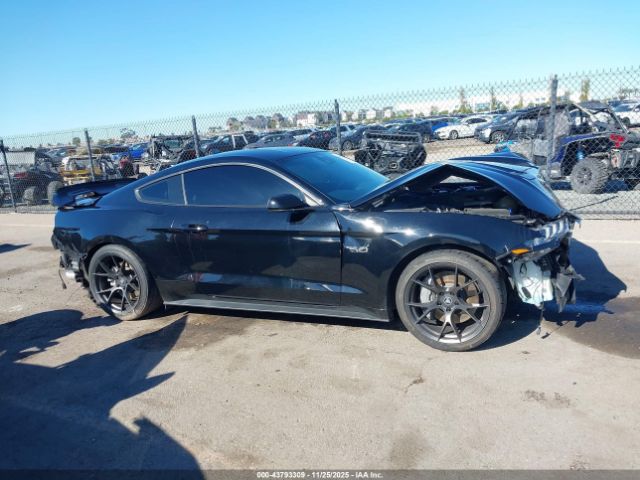 Ford Mustang Gt Fastback Image 12