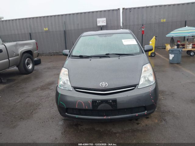 Toyota Prius Image 2