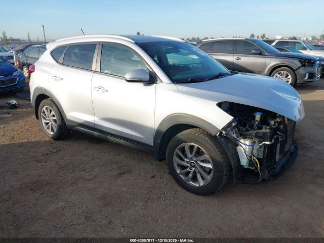  Salvage Hyundai TUCSON