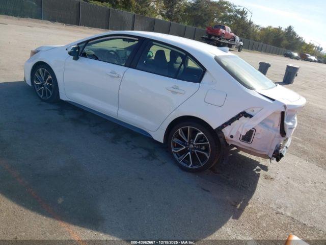 Toyota Corolla Se Image 17