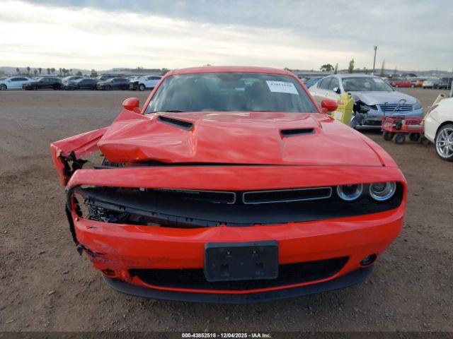 Dodge Challenger Sxt Image 14