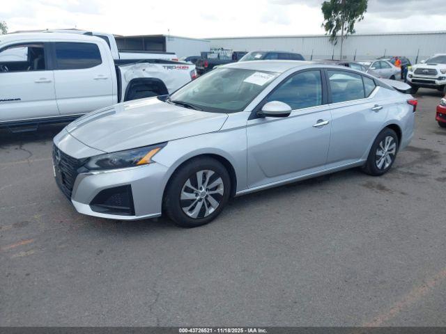 Nissan Altima S Fwd Image 15