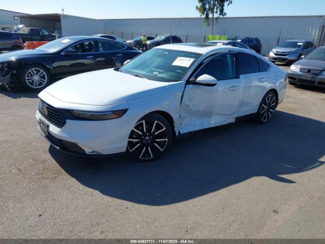 Honda Accord Touring Image 4