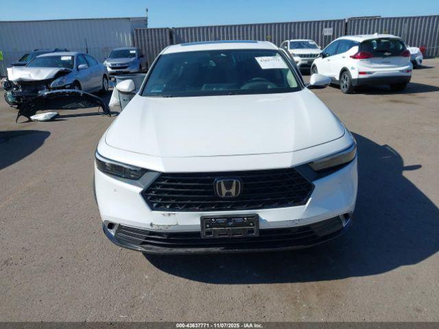 Honda Accord Touring Image 9