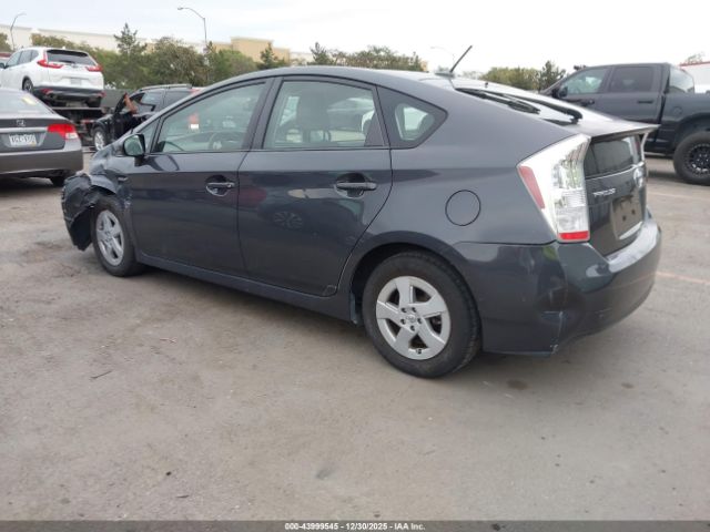 Toyota Prius Two Image 8