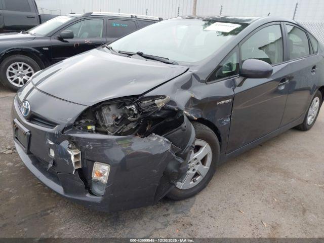 Toyota Prius Two Image 14