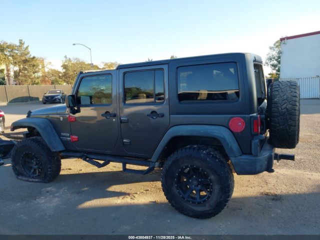 Jeep Wrangler Sport S 4x4 Image 13