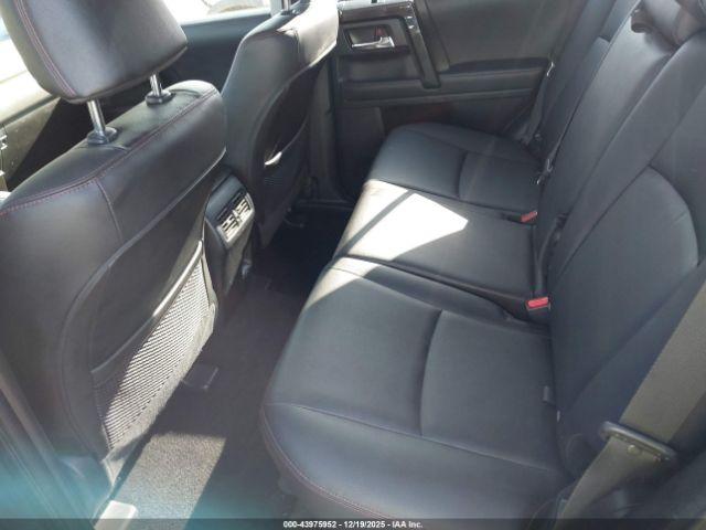 Toyota 4Runner Trd Off Road Premium Image 7