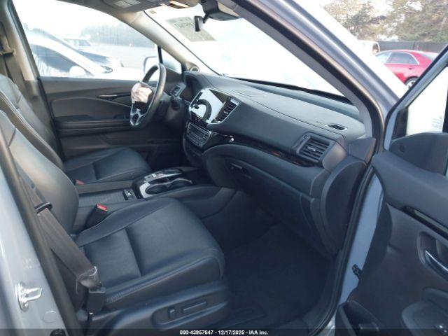 Honda Pilot 2wd Touring 7 Passenger Image 5