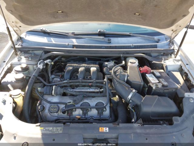 Ford Taurus Sel Image 10