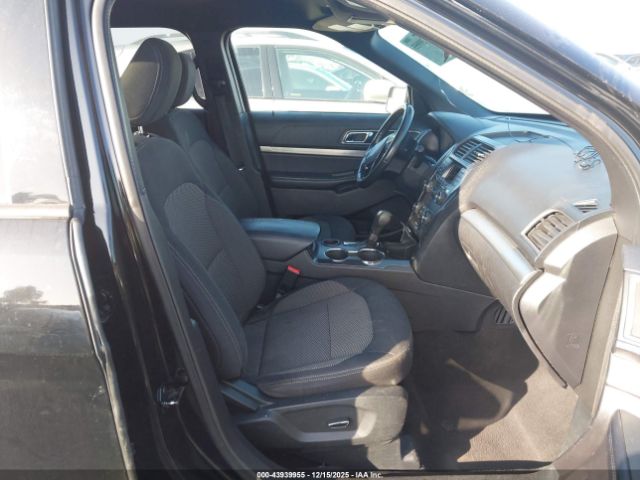 Ford Explorer Xlt Image 4