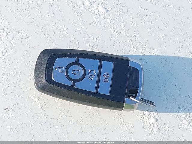 Ford Explorer Xlt Image 10