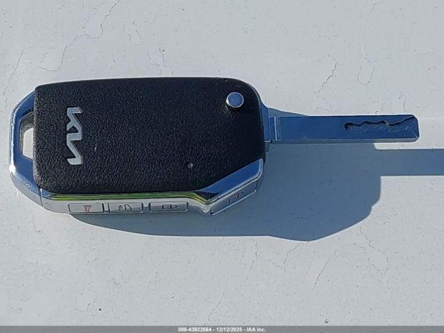 Kia Forte Lxs Image 8