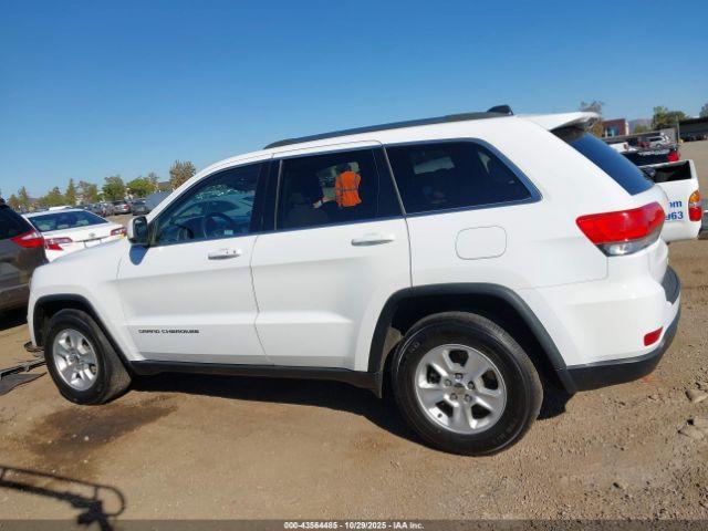 Jeep Grand Cherokee Laredo Image 16