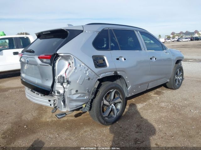 Toyota RAV4 Se Image 2